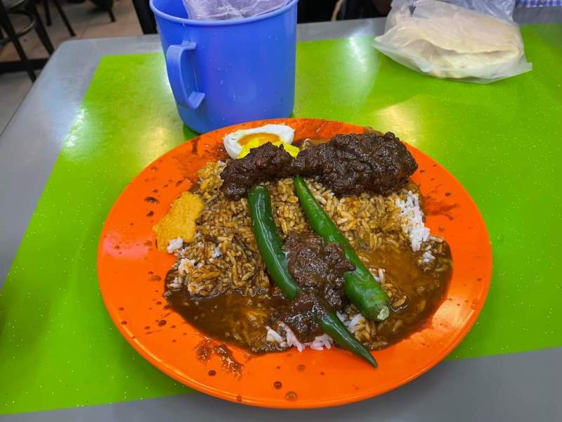 TUDIAA! Peminat Nasi Kandar Tidak Putus Berkunjung Ke Restoran&nbsp;Ini