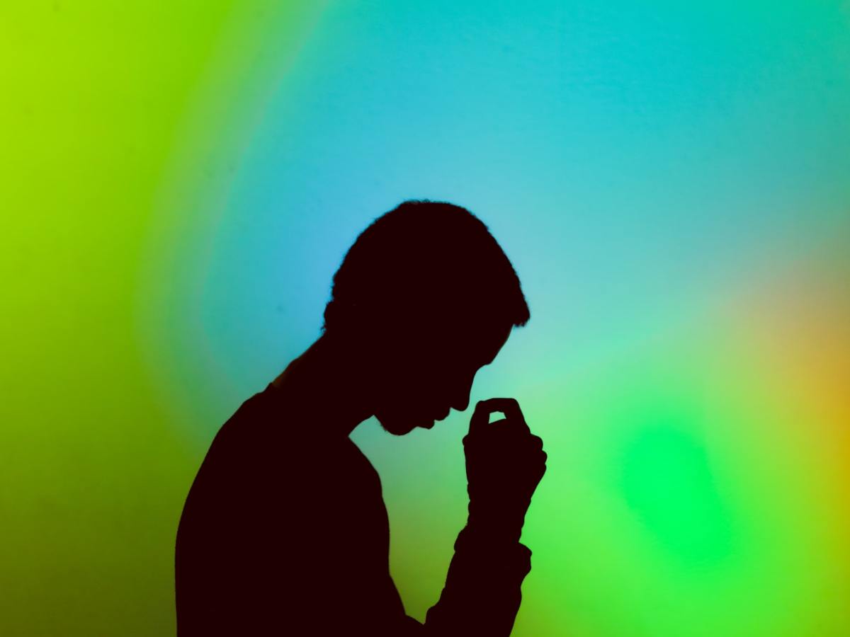 Lelaki, Tundukkan Pandanganmu!